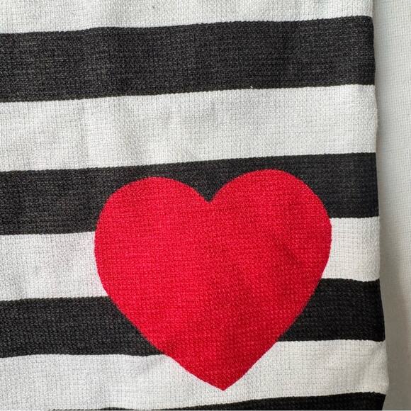 RITZ Valentine's Day Kitchen Hand Towel 100% Cotton With Heart Graphic NWT - Picture 10 of 10